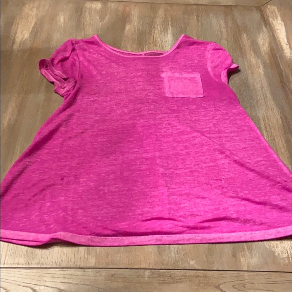 A purple plain tee-shirt